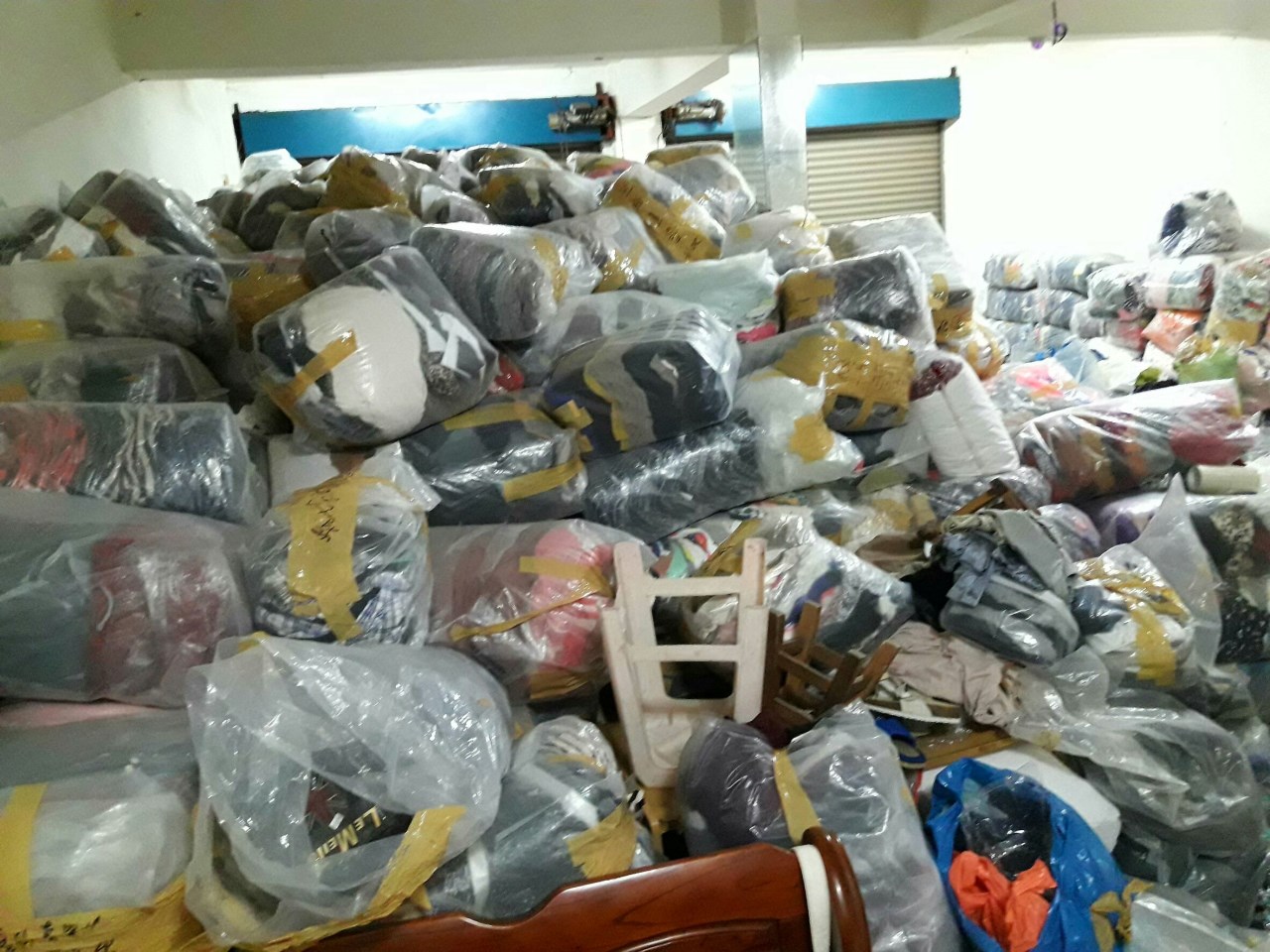 (服飾清倉高價收購)100